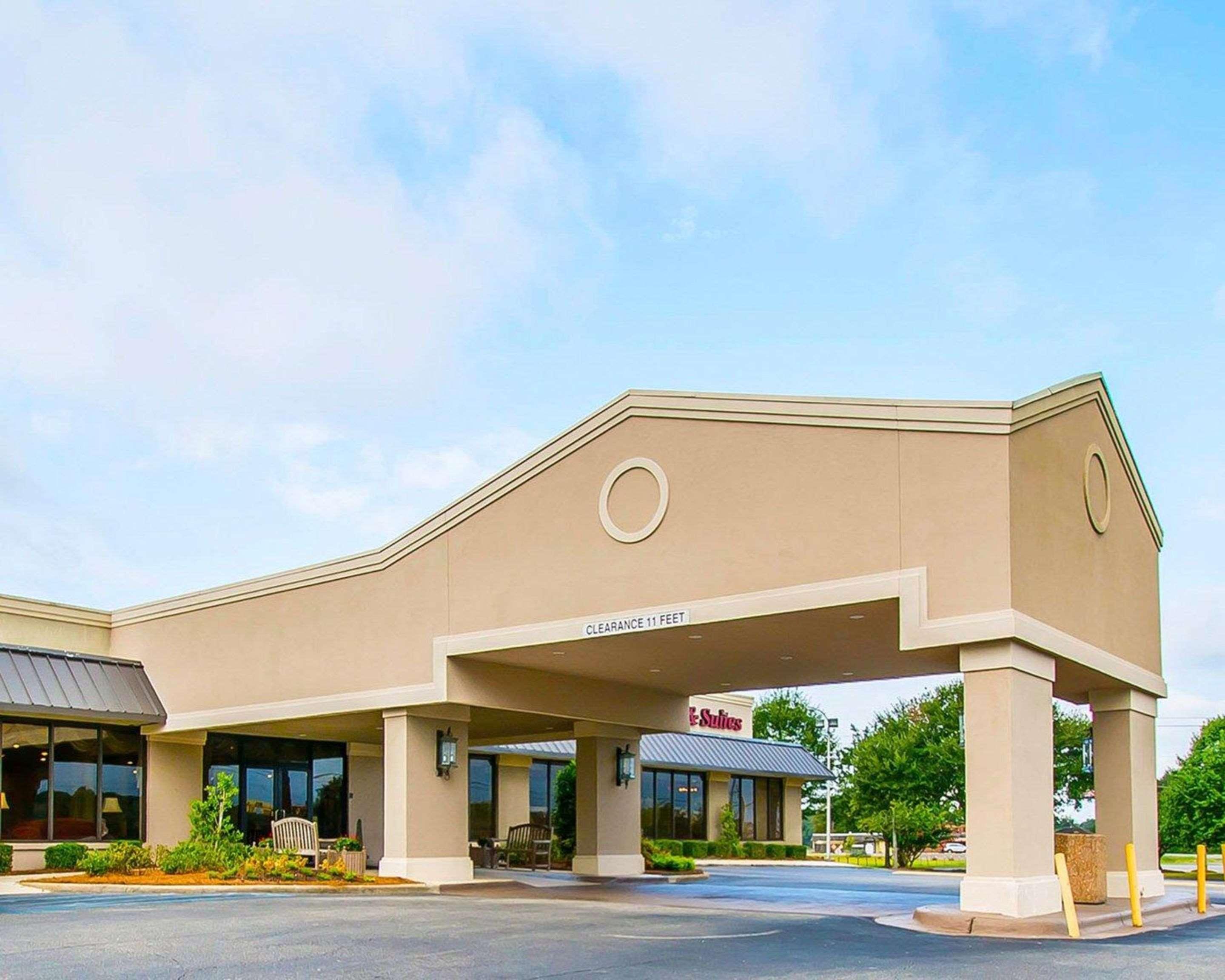 Clarion Inn & Suites Dothan South מראה חיצוני תמונה