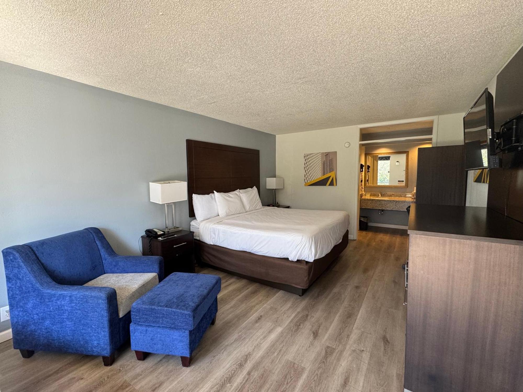 Clarion Inn & Suites Dothan South מראה חיצוני תמונה