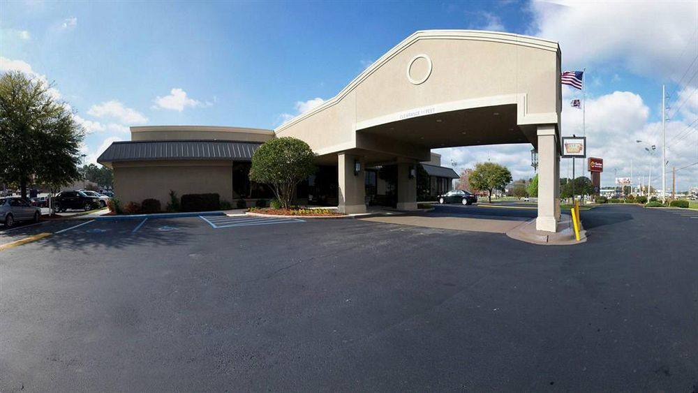 Clarion Inn & Suites Dothan South מראה חיצוני תמונה